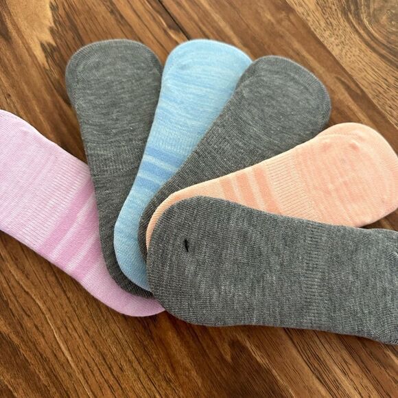 Adidas 6 pack of sneaker socks no show - Picture 2 of 4
